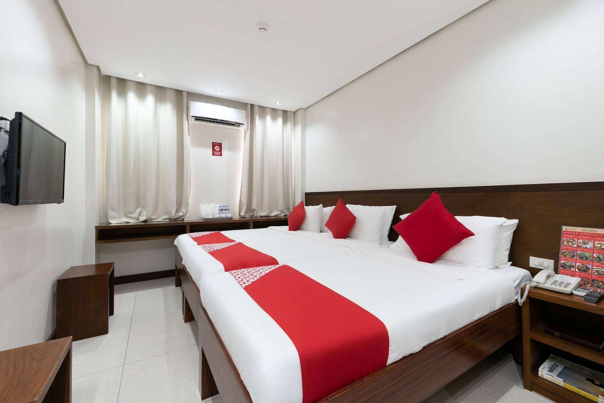 West Makati Hotel Makati City Kültér fotó