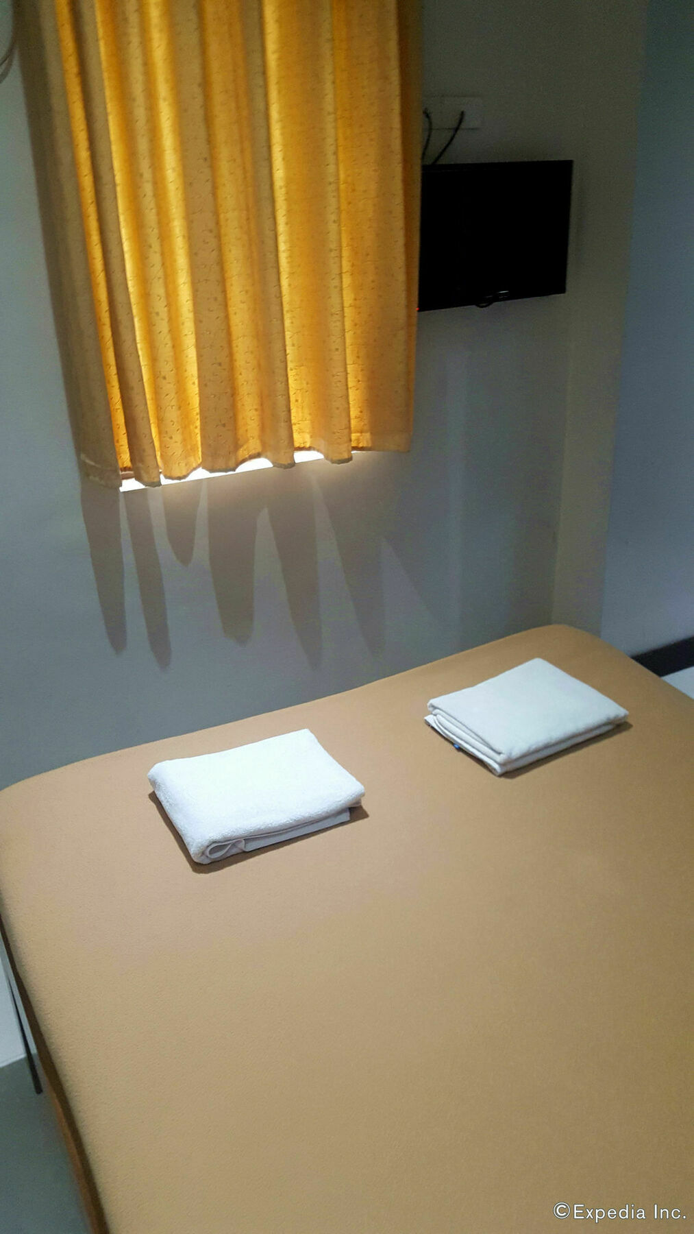West Makati Hotel Makati City Kültér fotó